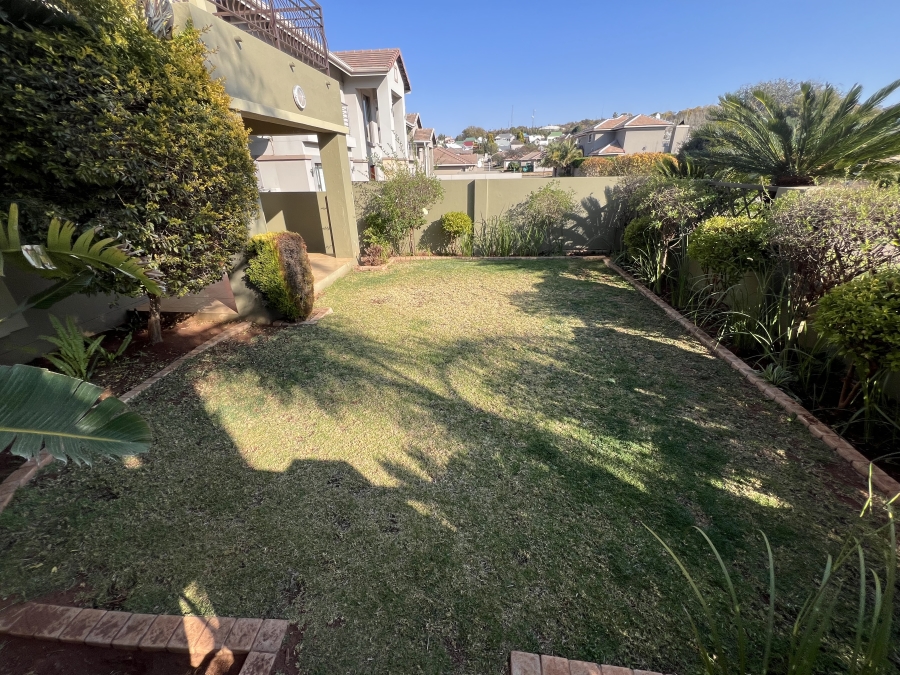 To Let 3 Bedroom Property for Rent in Wilkoppies North West